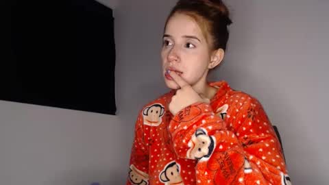 Dafne online show from June 2026 02:45:02 AM
