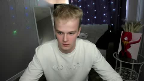 Snapshot of dattouz chatting on April 2026 08:11:01 AM Jossif online show from April 2026 08:11:01 AM