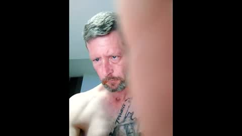dave3891 online show from May 2026 04:29:02 AM