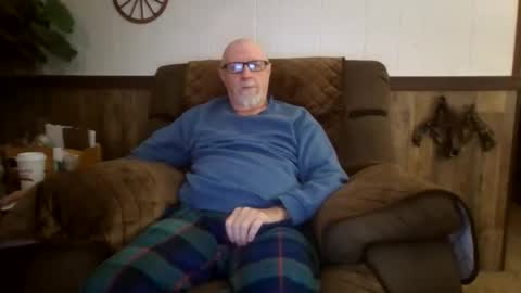 dave571960 online show from November 2025 11:45:01 AM