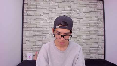 dave_925_ online show from April 2026 06:16:02 PM