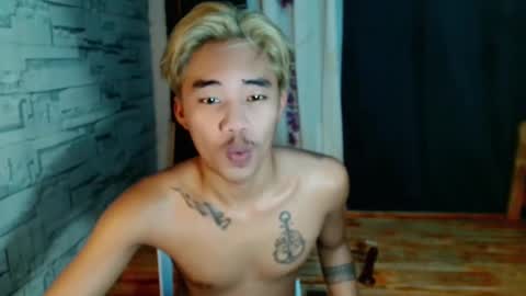 dave_boyyy online show from May 2026 06:32:01 AM