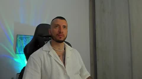 DAVE MAX online show from October 2025 01:06:02 AM