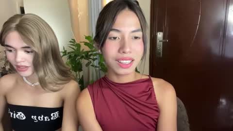 Snapshot of daveboyyy chatting on November 2025 12:54:01 AM Scarlet thesexiest online show from November 2025 12:54:01 AM