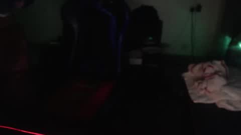 Snapshot of daver281197 chatting on February 2026 06:42:01 AM dave online show from February 2026 06:42:01 AM