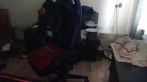 Snapshot of daver281197 chatting on February 2026 09:43:02 AM dave online show from February 2026 09:43:02 AM