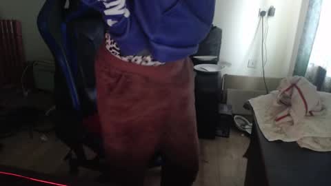 Snapshot of daver281197 chatting on February 2026 09:19:02 AM dave online show from February 2026 09:19:02 AM