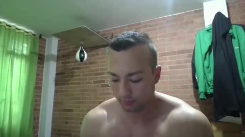 Davi10 online show from November 2025 09:28:01 PM