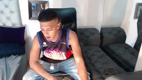 david_bandercock online show from December 2024 11:11:02 AM