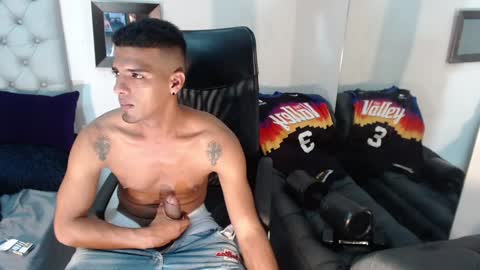 david_bandercock online show from December 2024 02:16:02 PM