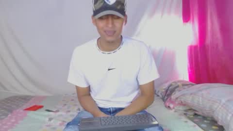Snapshot of david_efrem chatting on February 2025 09:58:01 PM david_efrem online show from February 2025 09:58:01 PM