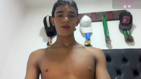 david_hot44 online show from June 2026 11:25:01 AM