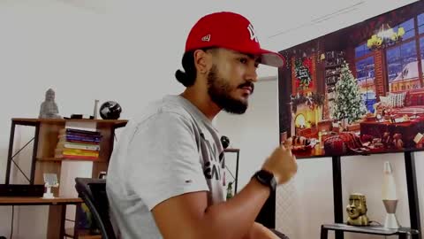 Snapshot of david_johnson372 chatting on December 2024 03:00:02 PM Hey im David that loves to explore and speak their fantasies. Very open talktative and nice. Feel free to chat with me online show from December 2024 03:00:02 PM