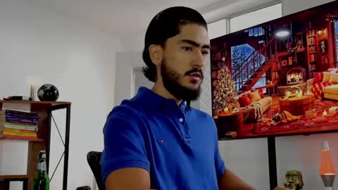 Snapshot of david_johnson372 chatting on December 2024 01:00:02 PM Hey im David that loves to explore and speak their fantasies. Very open talktative and nice. Feel free to chat with me online show from December 2024 01:00:02 PM