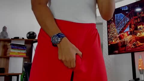 Snapshot of david_johnson372 chatting on December 2024 02:33:02 PM Hey im David that loves to explore and speak their fantasies. Very open talktative and nice. Feel free to chat with me online show from December 2024 02:33:02 PM