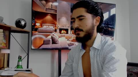 Snapshot of david_johnson372 chatting on January 2025 02:41:01 PM Hey im David that loves to explore and speak their fantasies. Very open talktative and nice. Feel free to chat with me online show from January 2025 02:41:01 PM