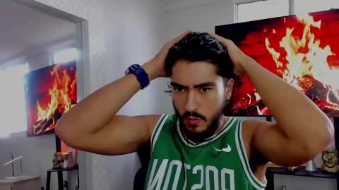 Snapshot of david_johnson372 chatting on January 2025 12:45:02 PM Hey im David that loves to explore and speak their fantasies. Very open talktative and nice. Feel free to chat with me online show from January 2025 12:45:02 PM