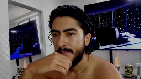 Snapshot of david_johnson372 chatting on February 2025 12:33:01 PM Hey im David that loves to explore and speak their fantasies. Very open talktative and nice. Feel free to chat with me online show from February 2025 12:33:01 PM