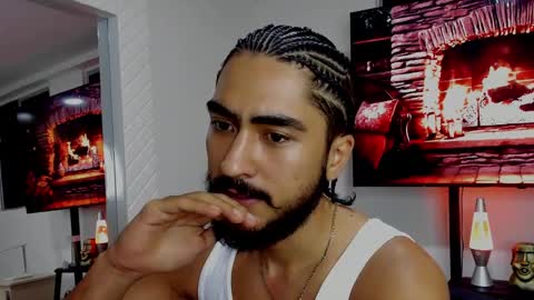 Snapshot of david_johnson372 chatting on February 2025 02:06:02 AM Hey im David that loves to explore and speak their fantasies. Very open talktative and nice. Feel free to chat with me online show from February 2025 02:06:02 AM