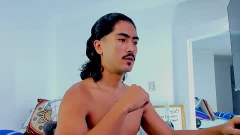 Snapshot of david_johnson372 chatting on September 2025 11:33:01 AM Hey im David that loves to explore and speak their fantasies. Very open talktative and nice. Feel free to chat with me online show from September 2025 11:33:01 AM