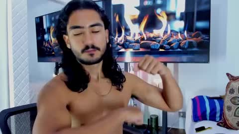 Hey im David that loves to explore and speak their fantasies. Very open talktative and nice. Feel free to chat with me online show from June 2026 10:32:02 AM