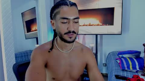Hey im David that loves to explore and speak their fantasies. Very open talktative and nice. Feel free to chat with me online show from June 2026 12:11:01 AM