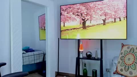 Hey im David that loves to explore and speak their fantasies. Very open talktative and nice. Feel free to chat with me online show from June 2026 10:39:01 AM