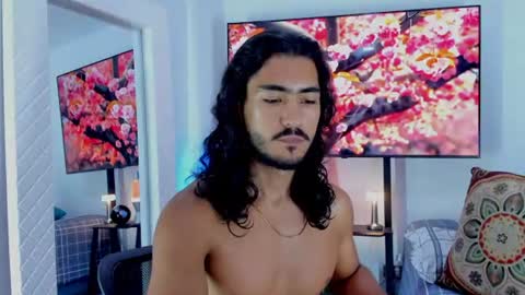 Hey im David that loves to explore and speak their fantasies. Very open talktative and nice. Feel free to chat with me online show from June 2026 09:56:02 AM