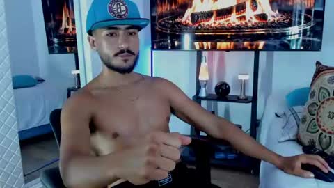 Hey im David that loves to explore and speak their fantasies. Very open talktative and nice. Feel free to chat with me online show from June 2026 11:04:02 PM
