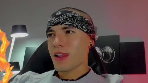 David Jons online show from February 2025 08:41:01 PM