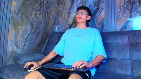 Snapshot of david_laid_ chatting on December 2024 04:58:02 AM David online show from December 2024 04:58:02 AM