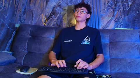 Snapshot of david_laid_ chatting on December 2024 06:35:01 AM David online show from December 2024 06:35:01 AM