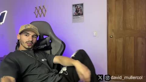 Snapshot of david_muller_ chatting on February 2025 01:18:02 AM David online show from February 2025 01:18:02 AM