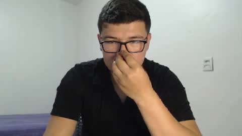 Snapshot of david_smit_ chatting on April 2026 07:09:01 PM david smit online show from April 2026 07:09:01 PM