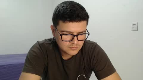 Snapshot of david_smit_ chatting on May 2026 07:30:01 PM david smit online show from May 2026 07:30:01 PM