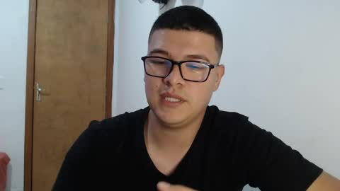 Snapshot of david_smit_ chatting on May 2026 02:19:01 AM david smit online show from May 2026 02:19:01 AM