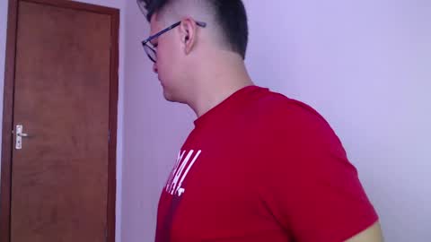 Snapshot of david_smit_ chatting on May 2026 05:01:01 PM david smit online show from May 2026 05:01:01 PM