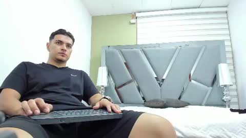 david_victoriaa online show from June 2026 01:10:01 PM