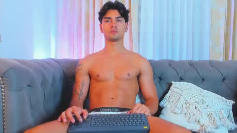 Snapshot of davidaponte017 chatting on February 2025 11:28:02 PM davidaponte online show from February 2025 11:28:02 PM