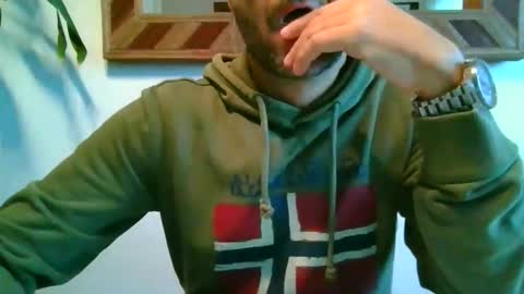 Snapshot of davidehap chatting on November 2025 10:15:01 AM DavHap online show from November 2025 10:15:01 AM