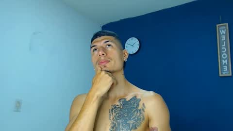 Snapshot of davidgalvis1 chatting on December 2024 04:04:01 PM David Galvis - independent model online show from December 2024 04:04:01 PM