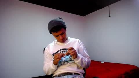 Snapshot of davidkaloc chatting on January 2025 01:31:02 AM David online show from January 2025 01:31:02 AM
