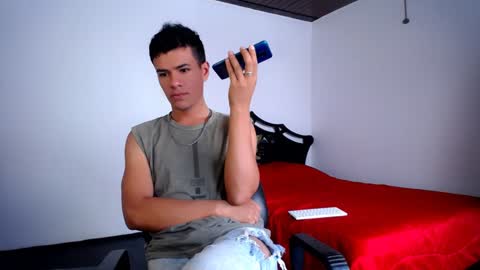 Snapshot of davidkaloc chatting on January 2025 02:45:01 PM David online show from January 2025 02:45:01 PM