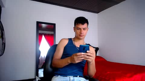 Snapshot of davidkaloc chatting on February 2025 08:21:01 PM David online show from February 2025 08:21:01 PM
