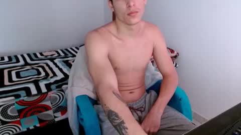 davidsalazar33 online show from October 2025 01:56:02 PM