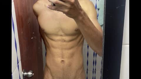 Snapshot of davidth000 chatting on October 2025 03:53:01 AM davidth000 online show from October 2025 03:53:01 AM