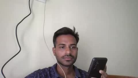 Snapshot of davidvishu975 chatting on May 2026 05:01:02 AM Dude97 online show from May 2026 05:01:02 AM