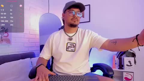 Snapshot of daviidevans chatting on January 2026 10:53:01 AM David Evans online show from January 2026 10:53:01 AM