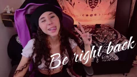 Snapshot of davina_heart chatting on December 2025 05:19:02 PM Davina online show from December 2025 05:19:02 PM