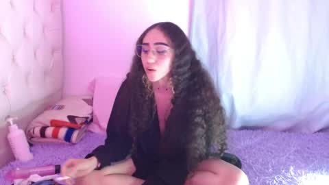 Snapshot of davina_heart chatting on February 2026 07:28:01 AM Davina online show from February 2026 07:28:01 AM